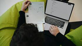 Как положить деньги без процентов в Живика